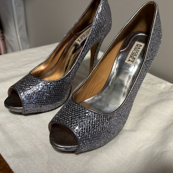 Badgley Mischka Silver Heels (9.5) - Picture 1 of 5